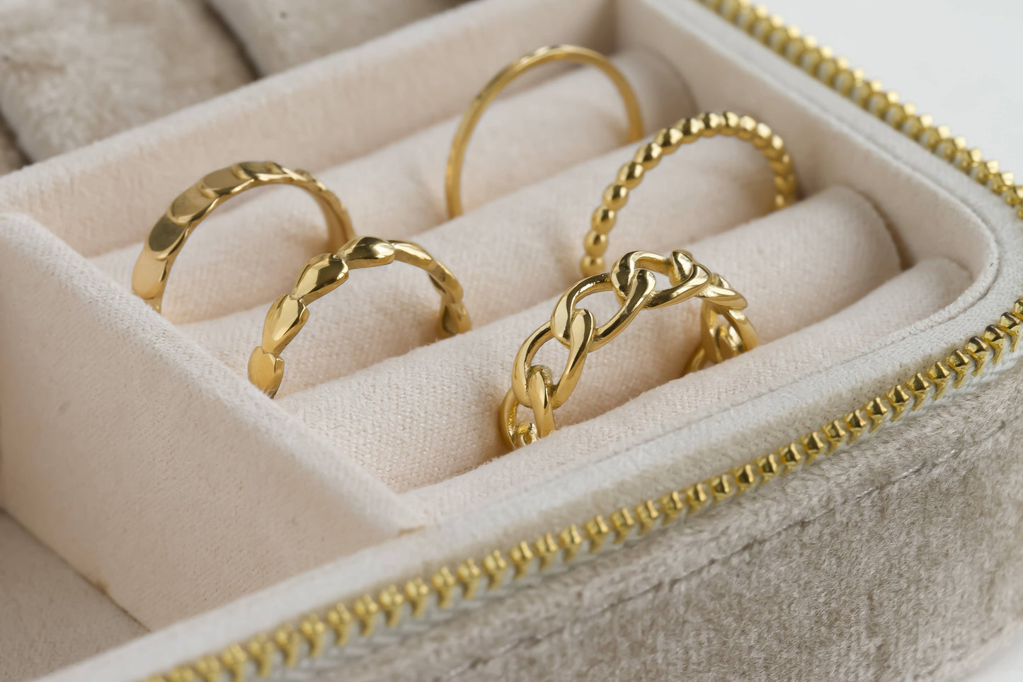 Dainty Gold Ring