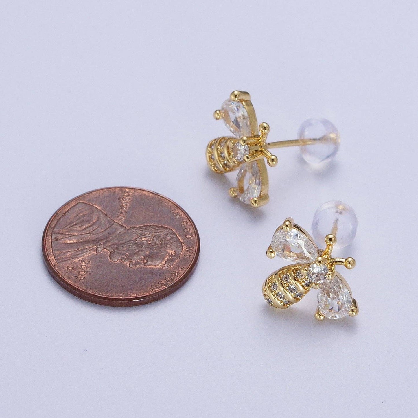 Queen B Earring