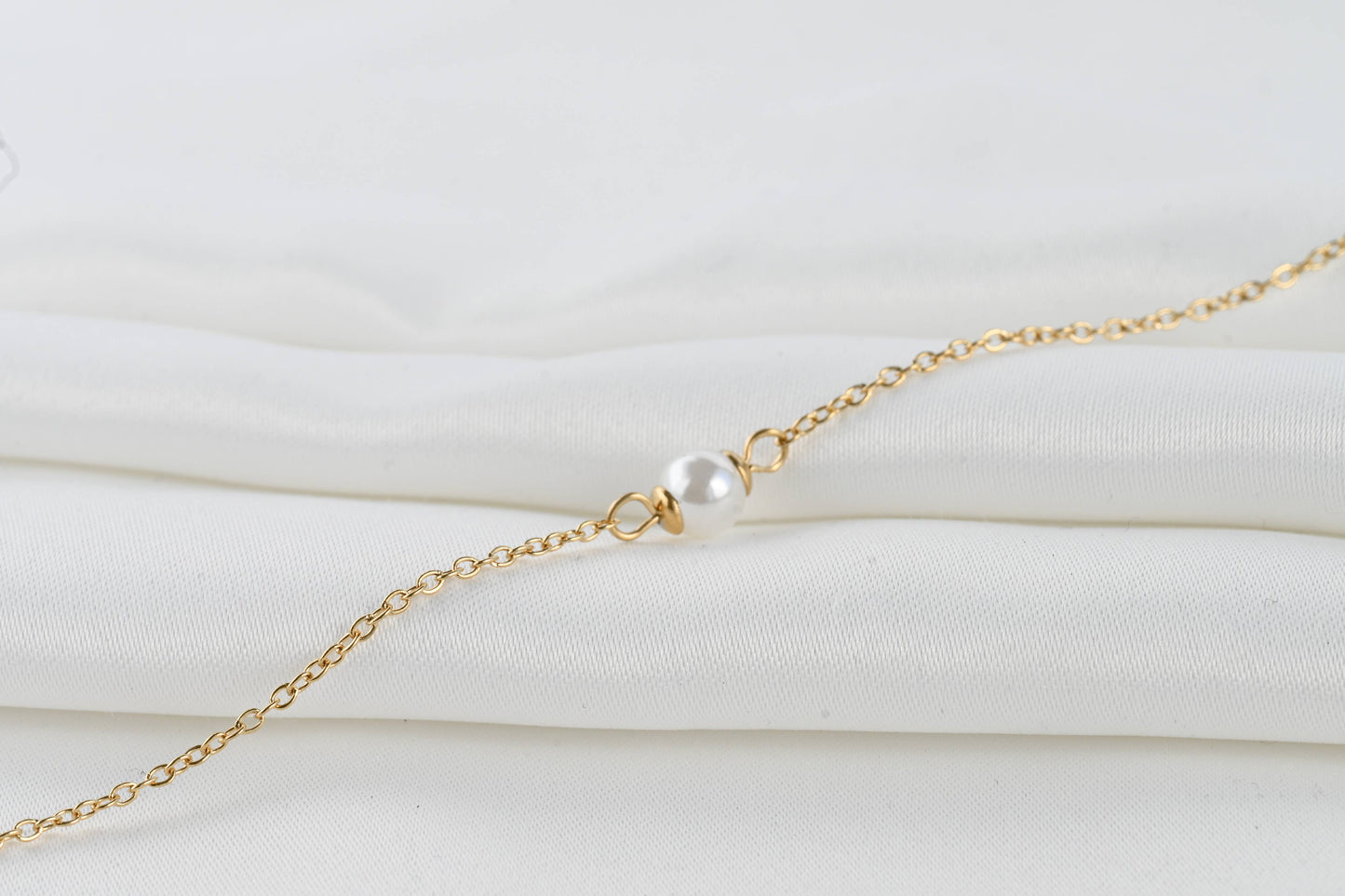 Dainty Pearl Bracelet