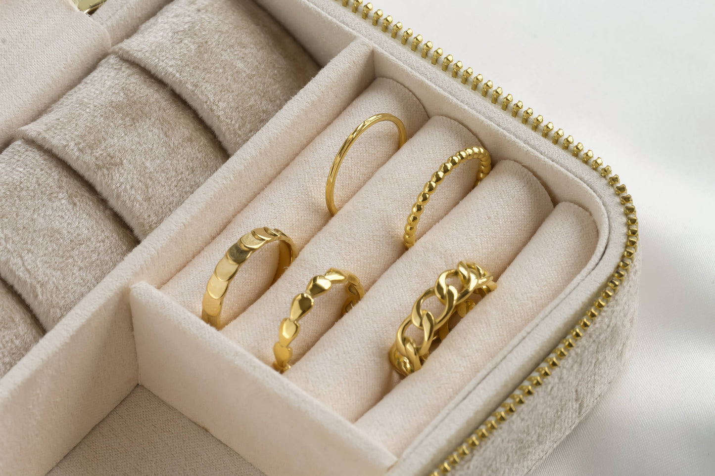 Dainty Gold Ring
