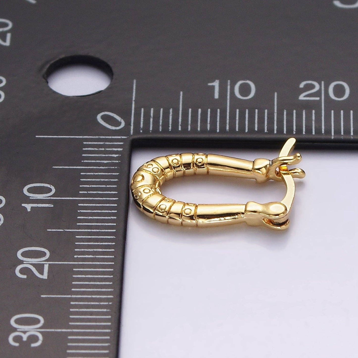 Dotted Lined Earring