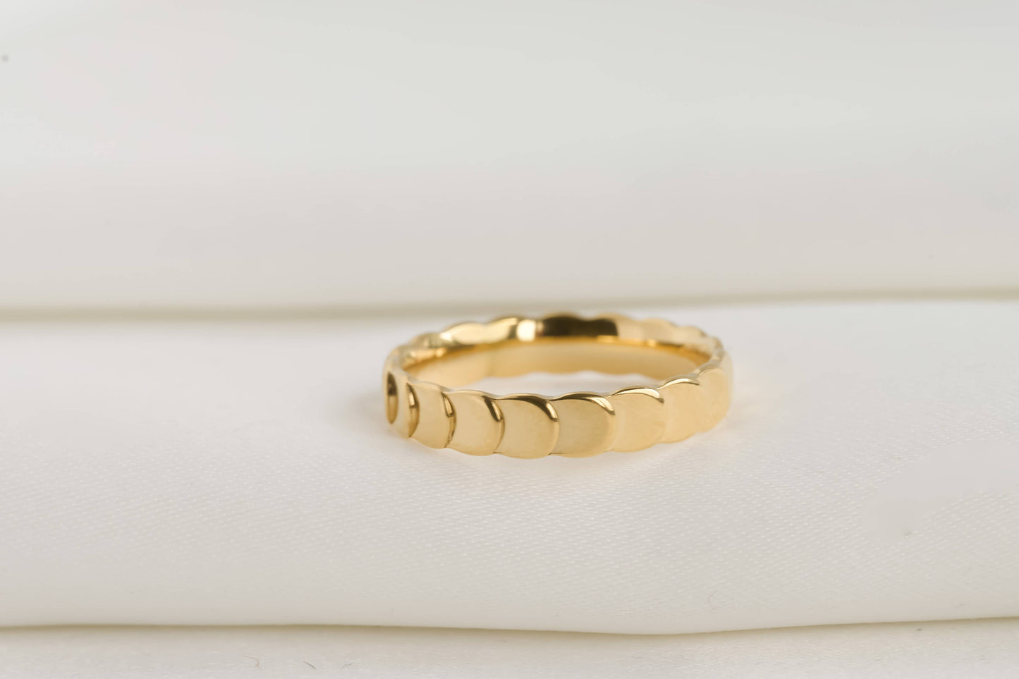 Dainty Gold Ring