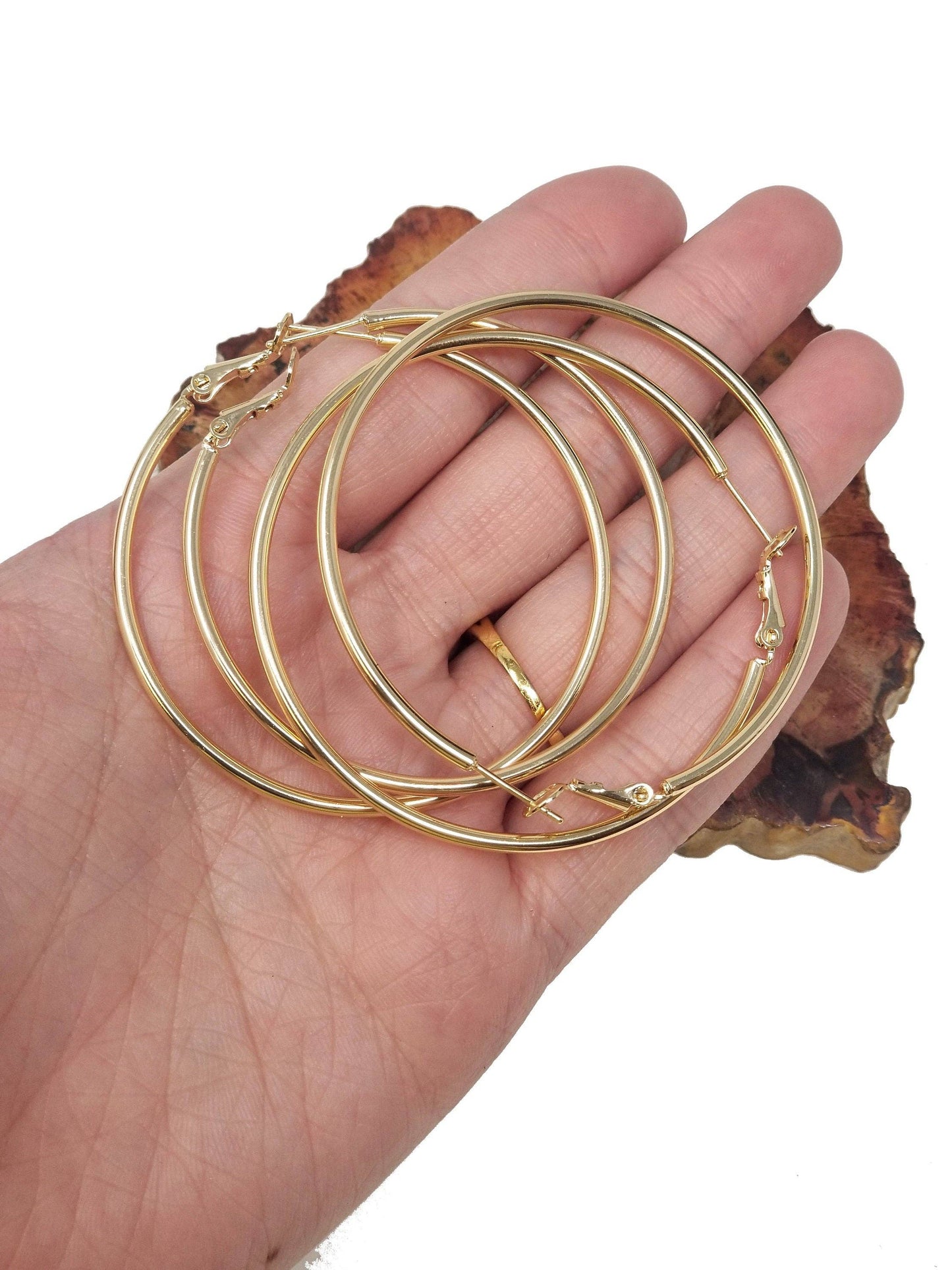 Leading Role Hoop Earring