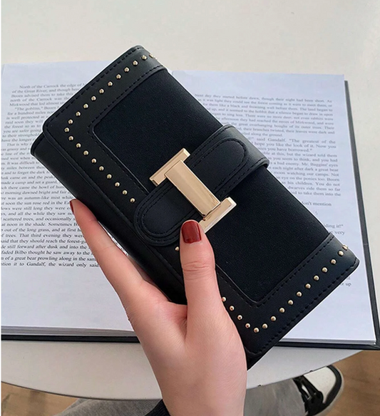 Simple Stud Wallet