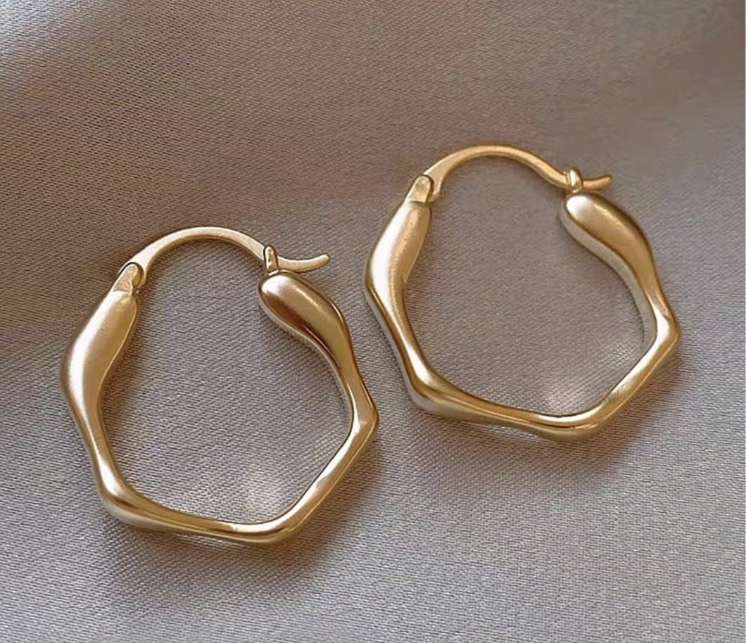 Wave Hoop Earring