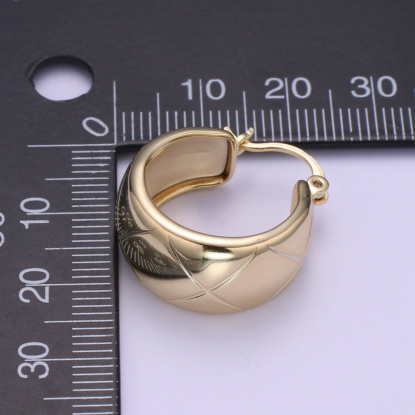 Thick Quilt Earring